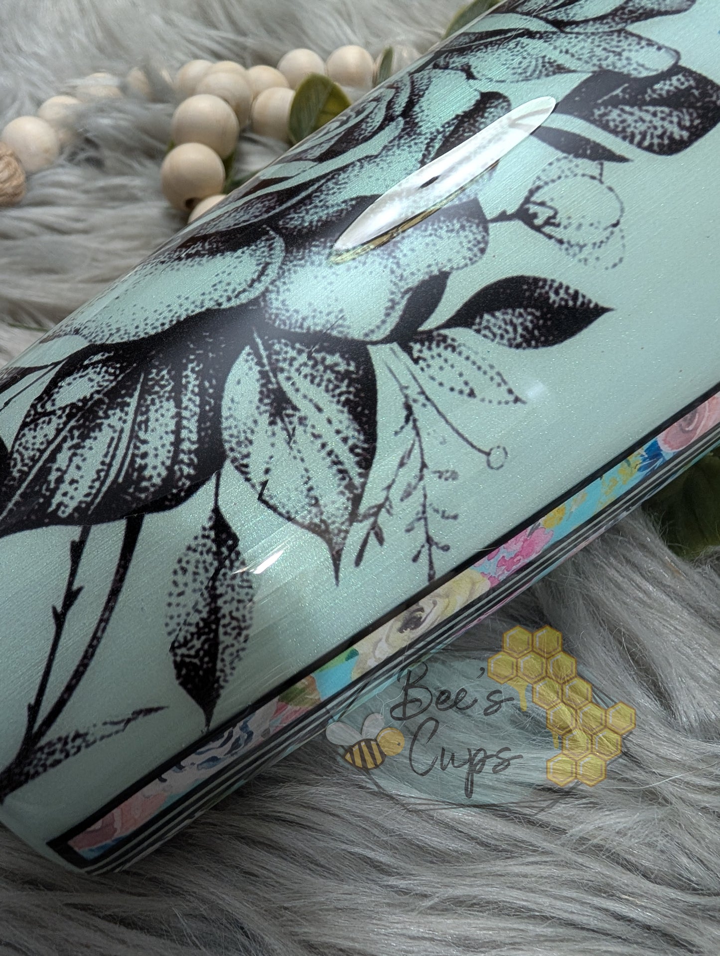 Mint Floral 20oz RTS FLAWED